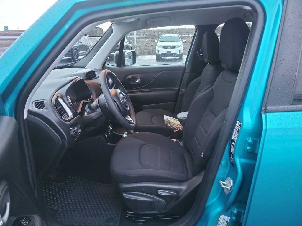 Used 2022 Jeep Renegade Latitude image 10