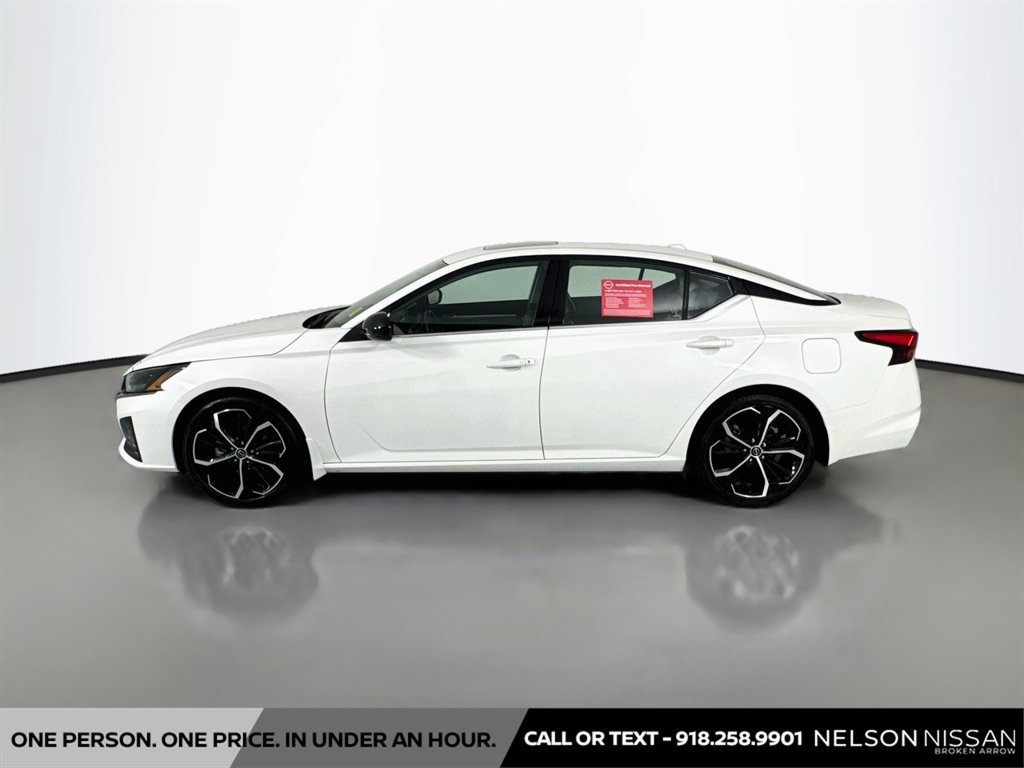 Certified 2025 Nissan Altima 2.5 SR w/ SR Premium Package FWD image 8