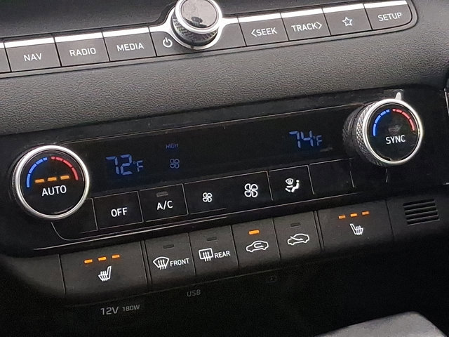 Certified 2023 Hyundai Elantra SEL w/ Convenience Package image 16