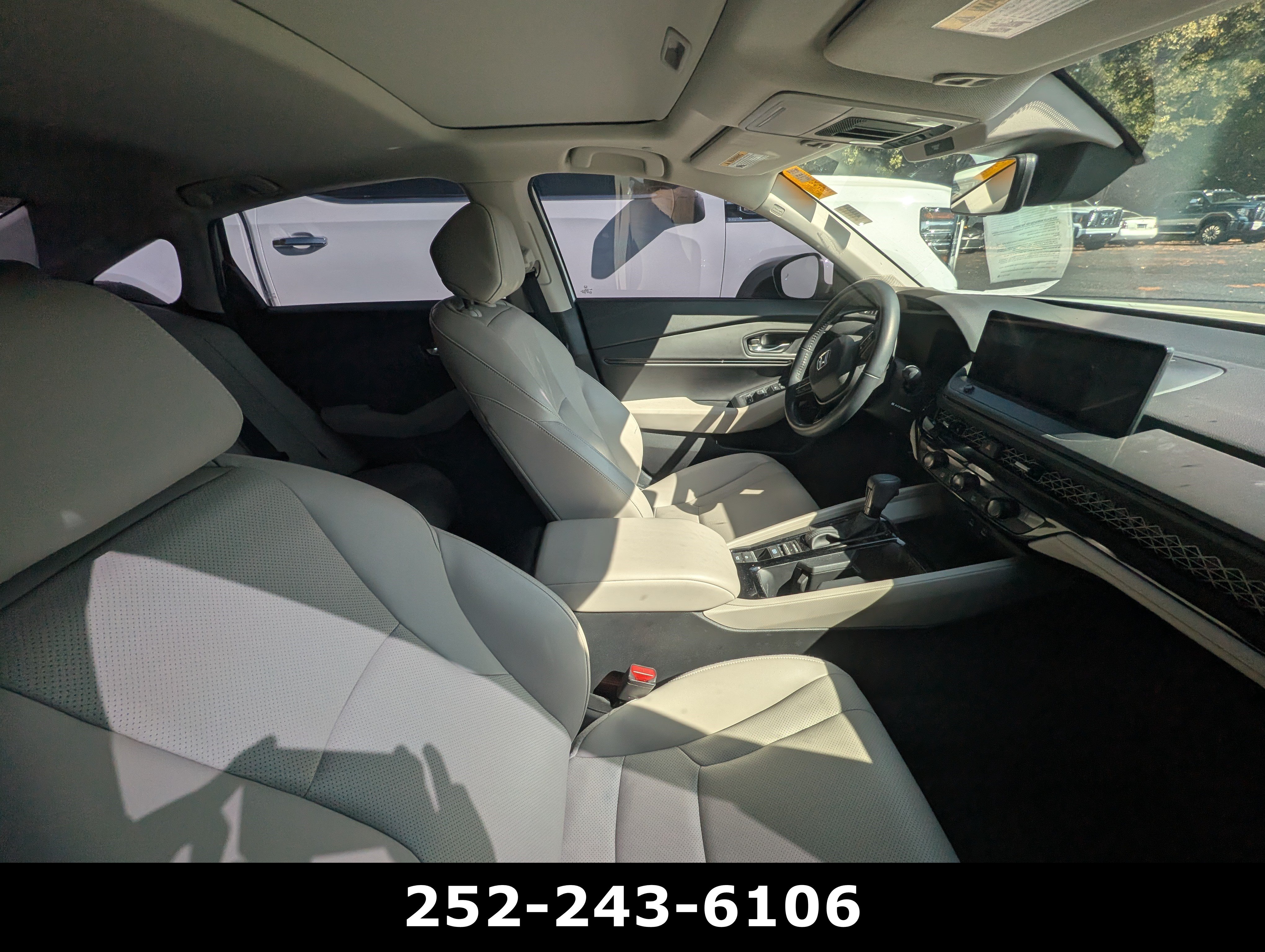 Used 2024 Honda Accord EX-L image 11