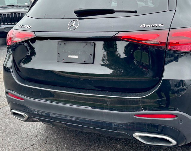 Used 2024 Mercedes-Benz GLC 300 4MATIC image 15
