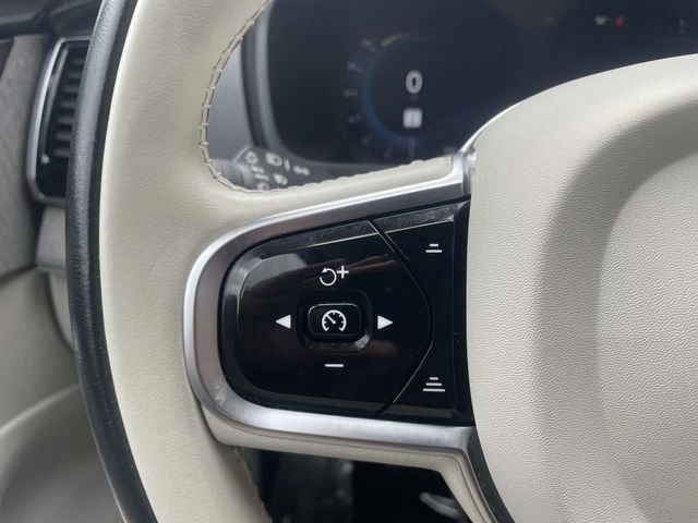 Used 2023 Volvo XC90 B6 Ultimate w/ Protection Package image 33