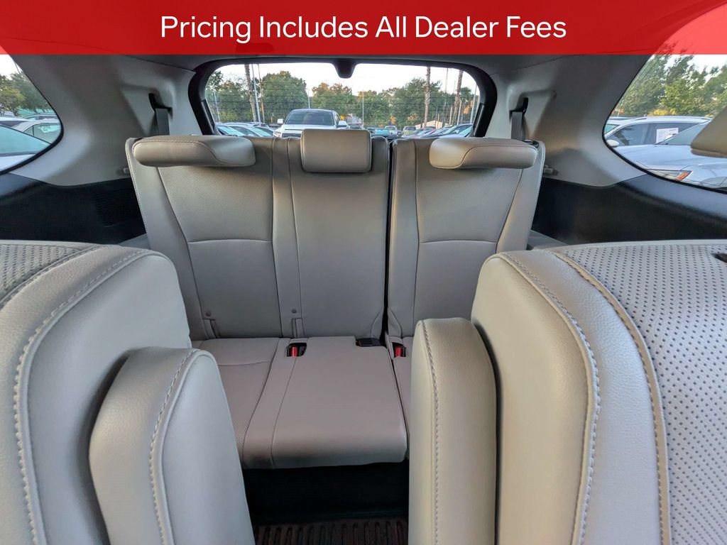 Certified 2024 Toyota Grand Highlander AWD image 16