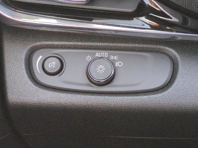 Used 2024 Buick Envista Avenir FWD image 24
