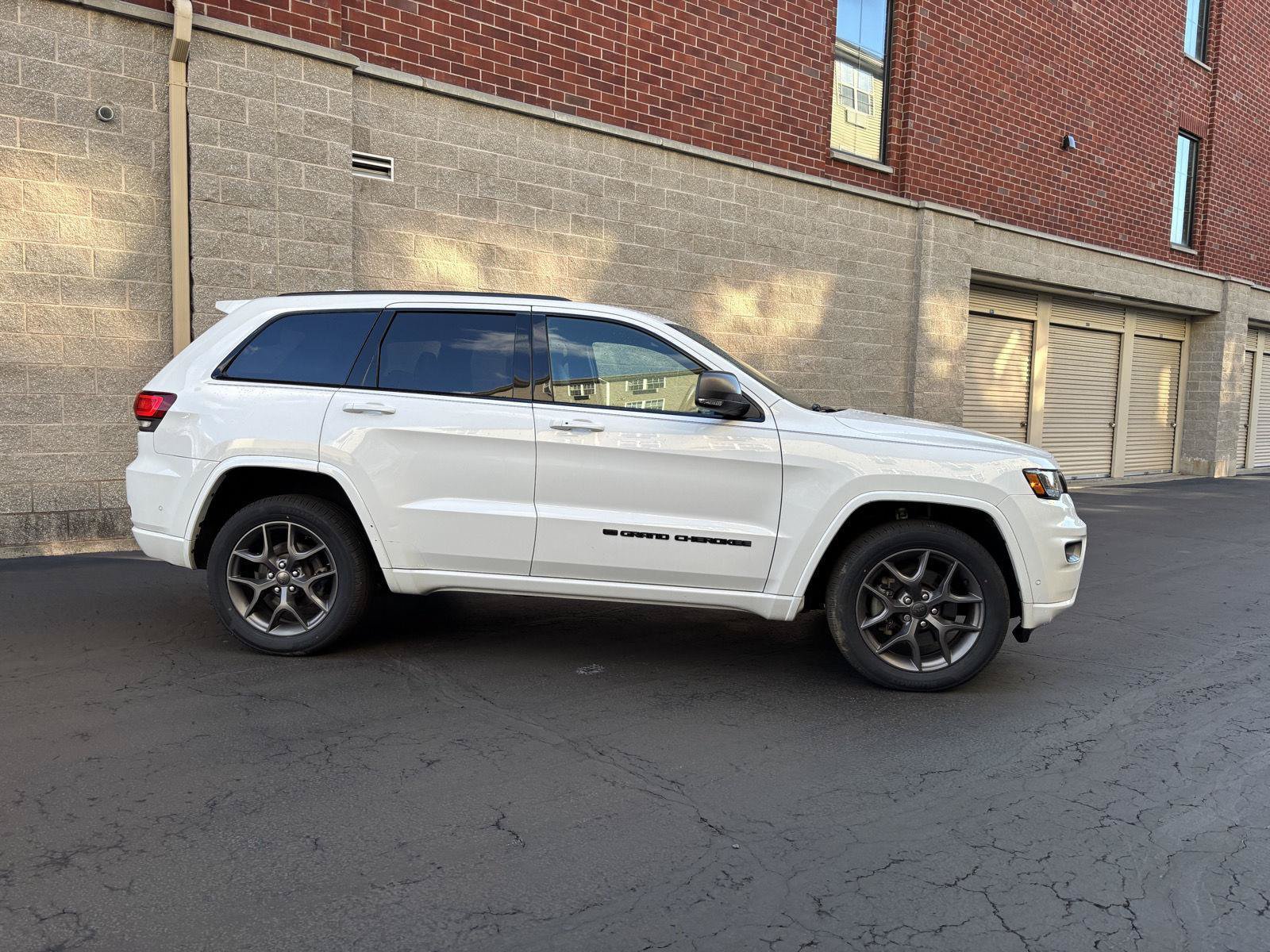 Used 2021 Jeep Grand Cherokee Limited w/ Quick Order Package 28K 80th AWD/4WD image 2