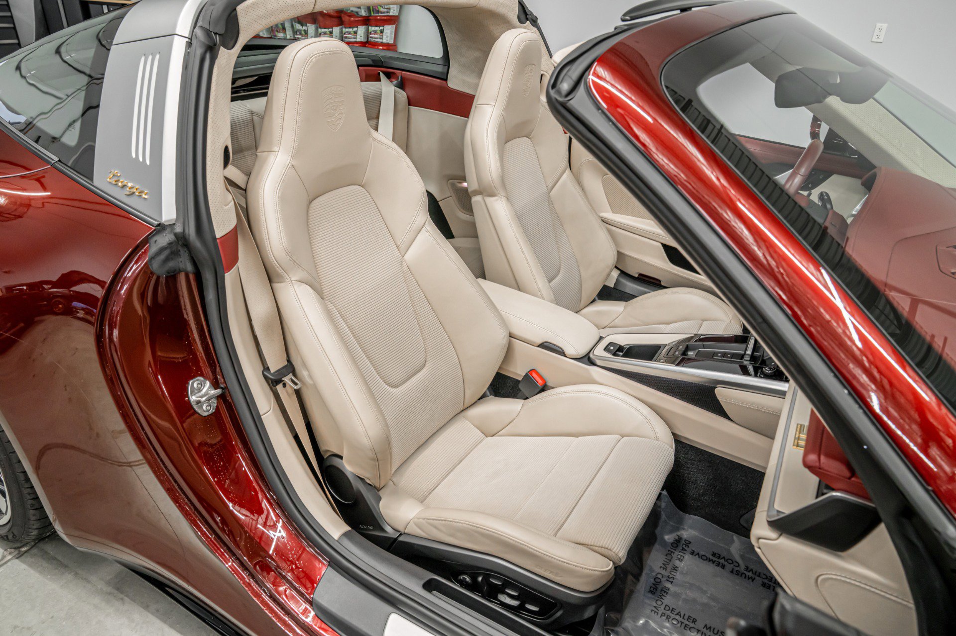 Used 2021 Porsche 911 Targa 4S Heritage Design image 23