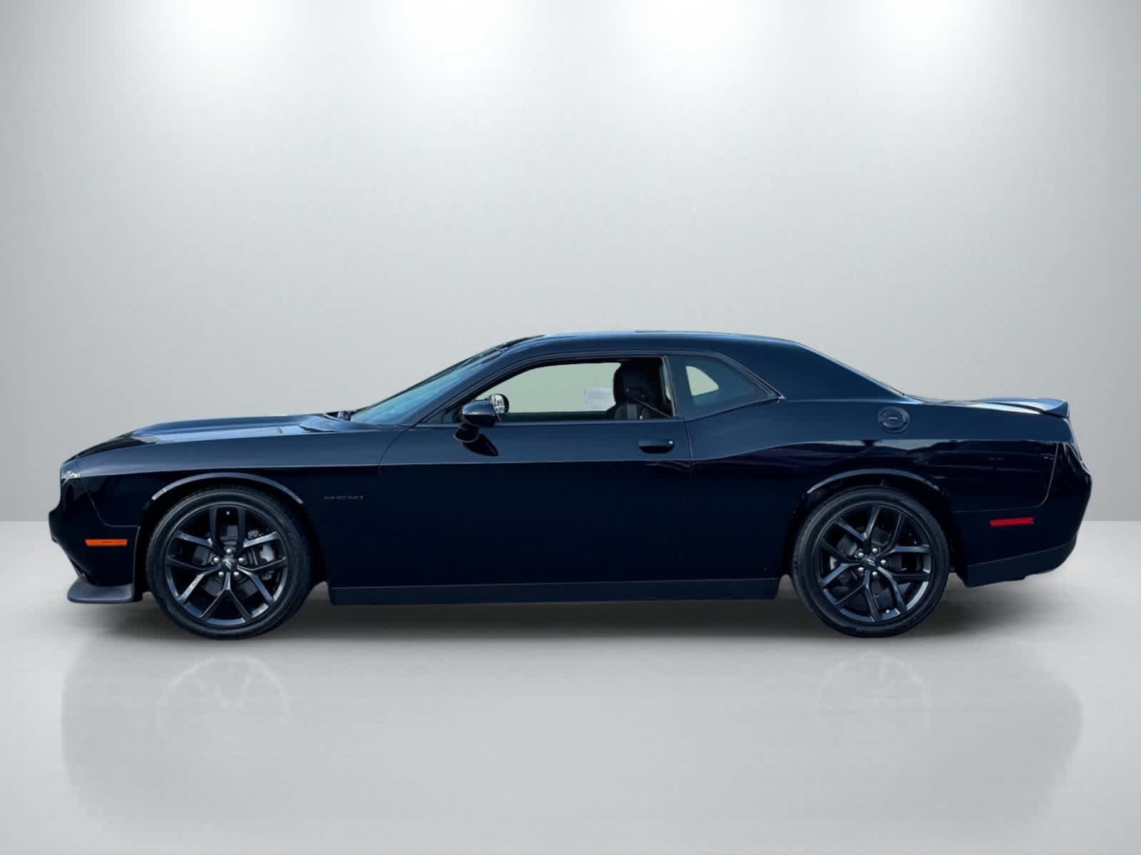 Used 2022 Dodge Challenger R/T w/ Blacktop Package RWD image 2