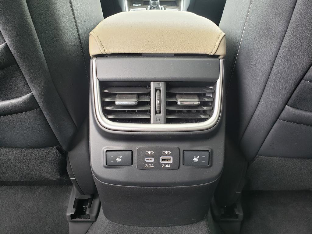 Used 2023 Subaru Outback Limited XT AWD/4WD image 12