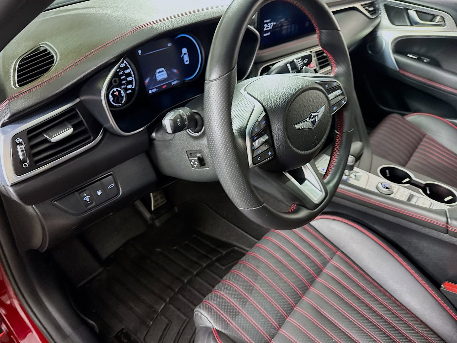 Used 2023 Genesis G70 2.0T w/ Sport Prestige Package AWD/4WD image 6
