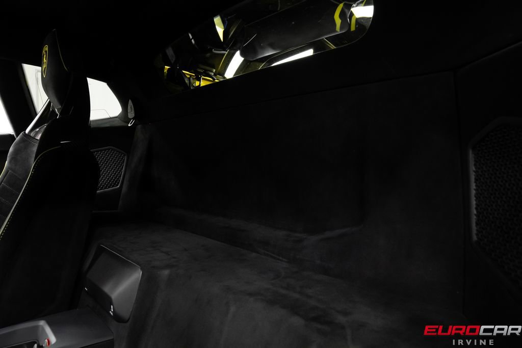 Used 2022 Lamborghini Huracan STO RWD image 42