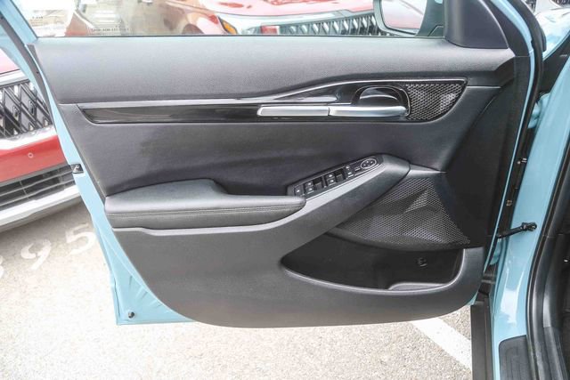 Certified 2024 Kia Seltos EX FWD image 21