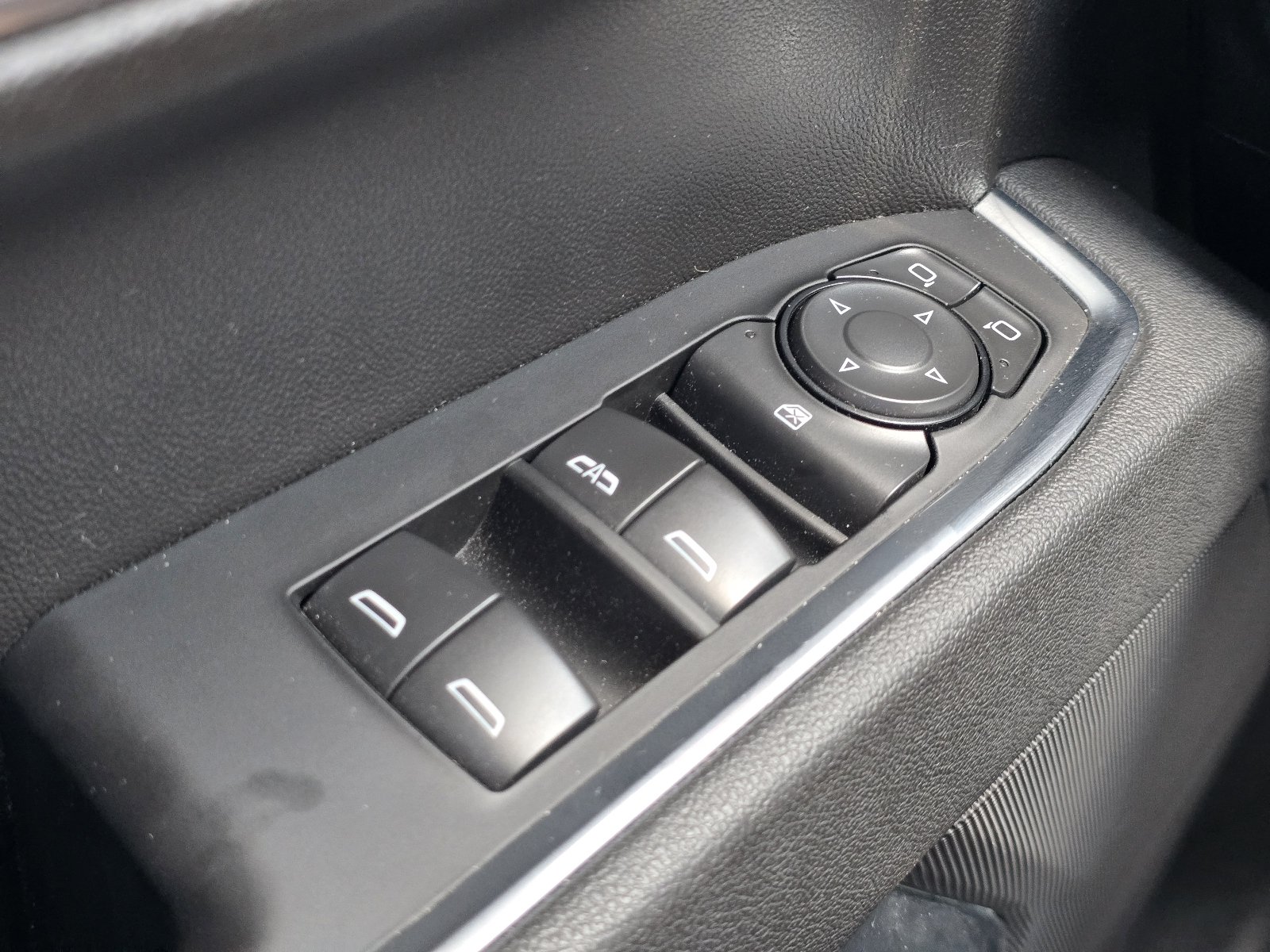 Used 2026 Chevrolet Silverado 1500 RST AWD/4WD image 24