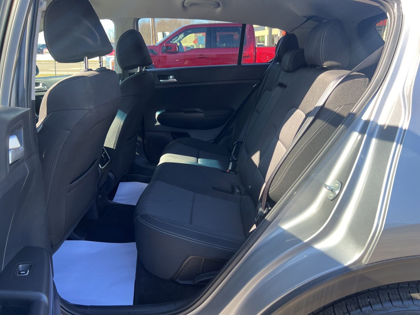 Used 2021 Kia Sportage LX image 19