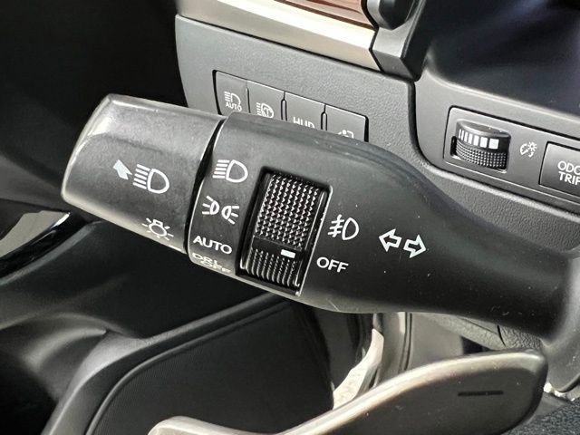 Used 2016 Lexus LX 570 4WD w/ Luxury Package image 30