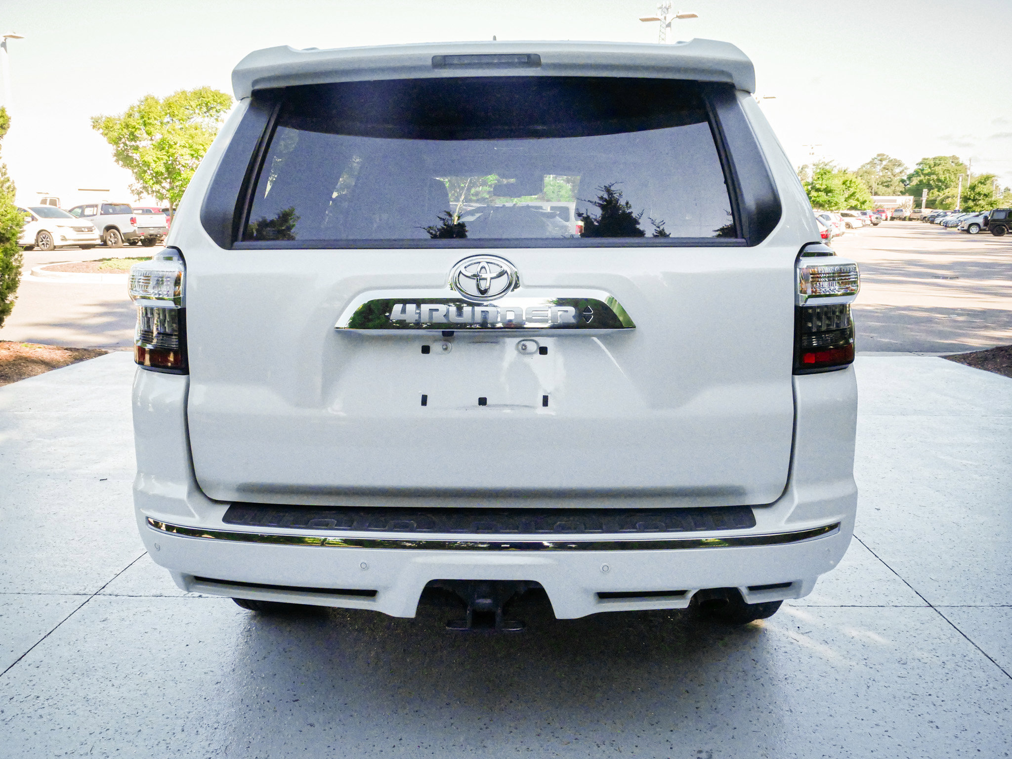 Used 2023 Toyota 4Runner Limited RWD image 10