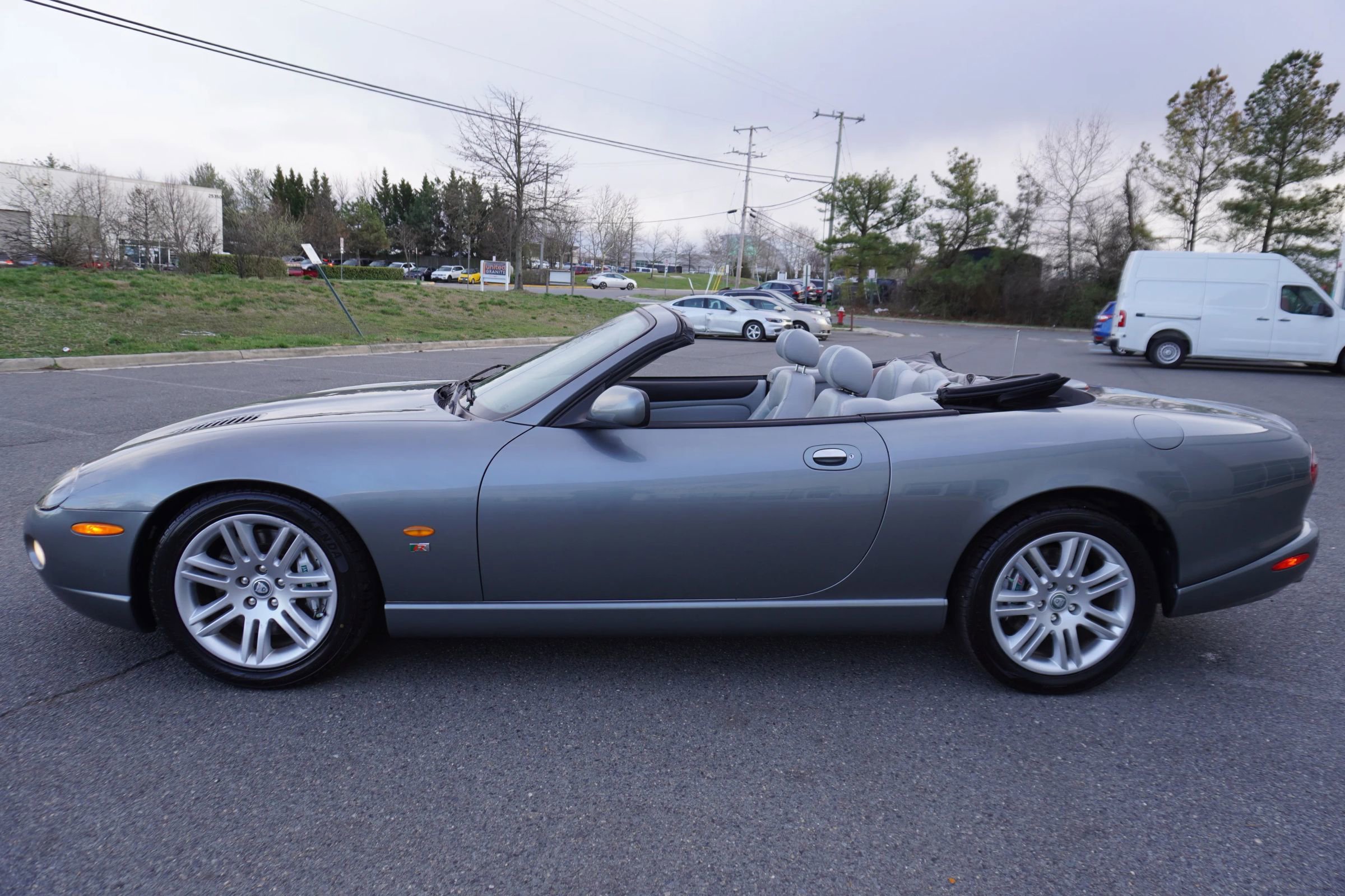 Used 2005 Jaguar XK8 Convertible image 9