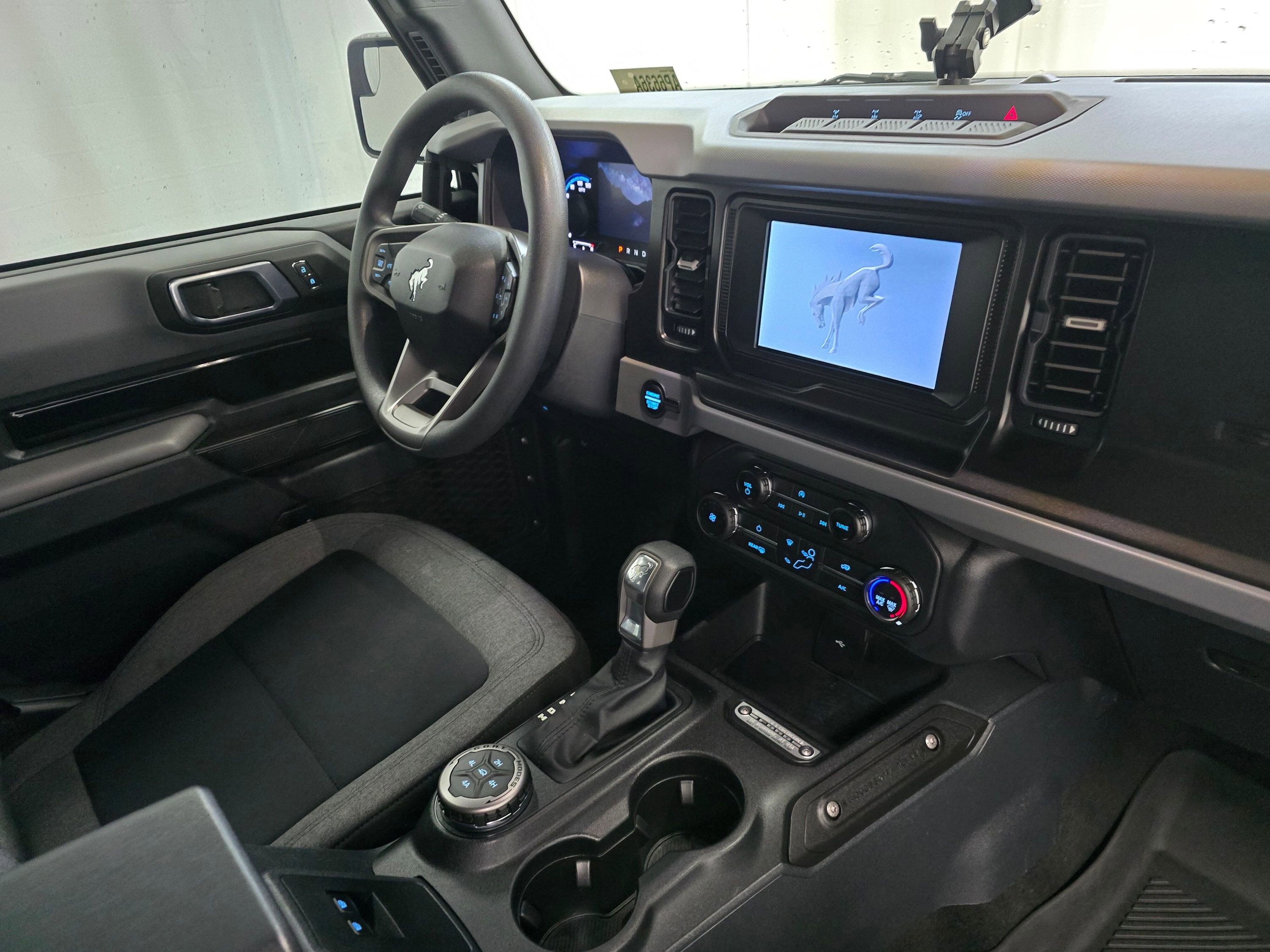 Used 2022 Ford Bronco Base image 22