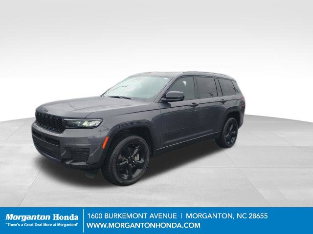 Used 2025 Jeep Grand Cherokee L Altitude RWD image 3