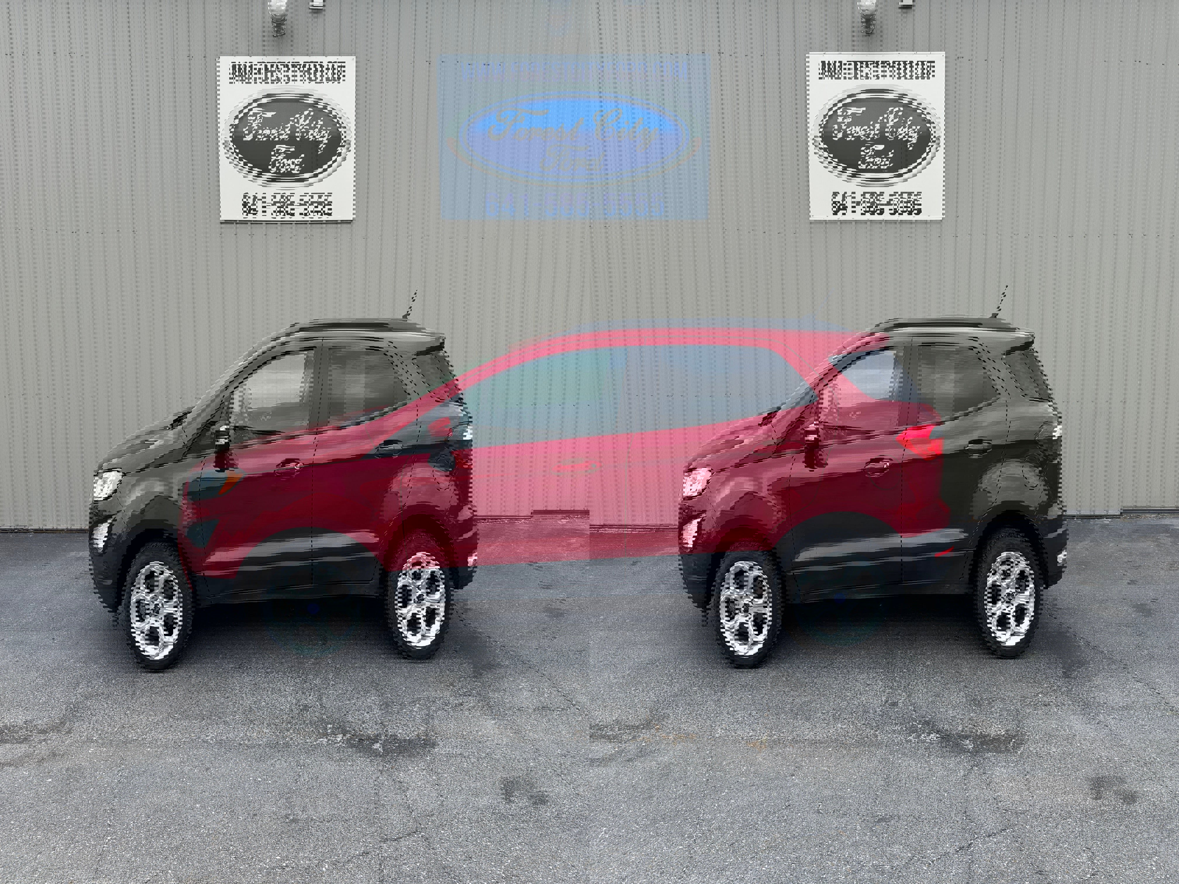 Used 2021 Ford EcoSport SE w/ SE Appearance Package image 1