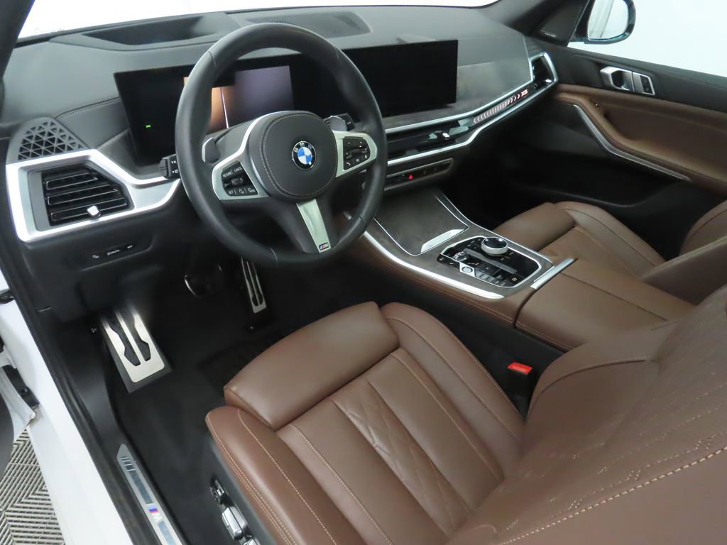 Used 2024 BMW X5 xDrive40i w/ Executive Package image 9