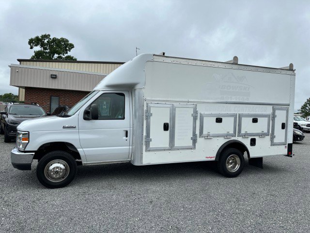 Used 2019 Ford E-450 and Econoline 450 Super Duty w/ Power Windows & Locks Group
