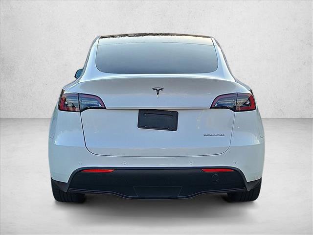 Used 2022 Tesla Model Y Long Range AWD/4WD image 7