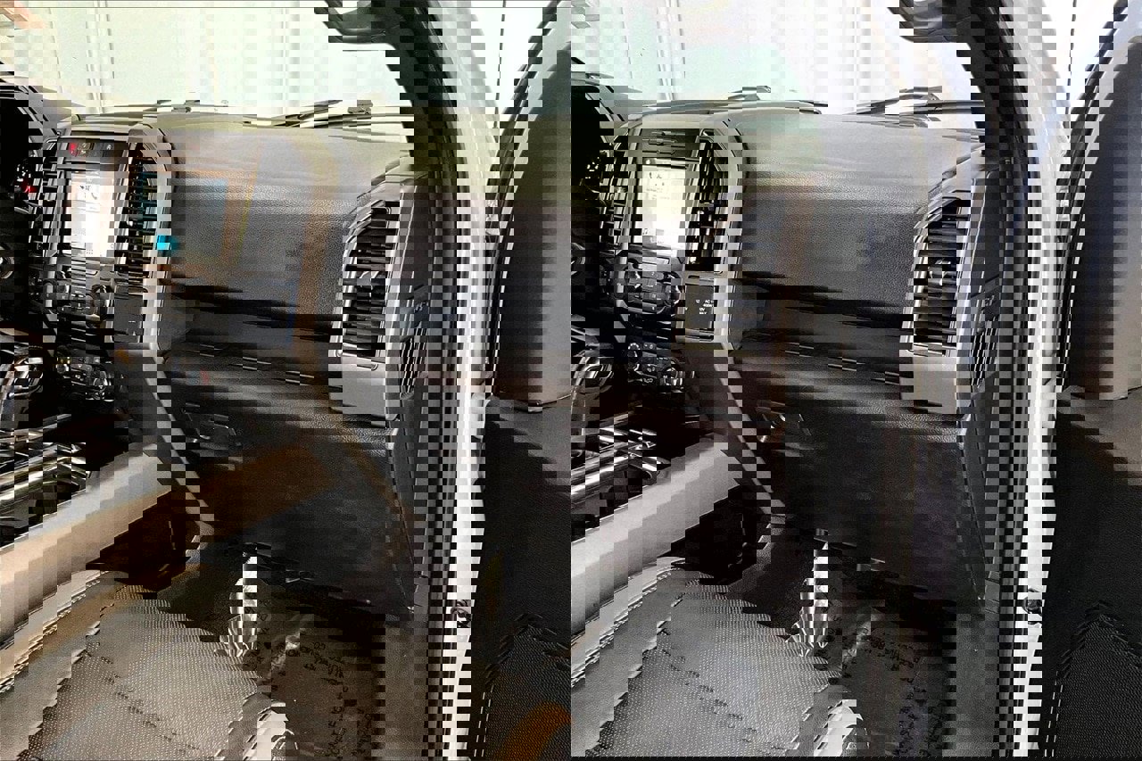 Used 2017 Ford F150 Raptor w/ Equipment Group 801A Mid image 16