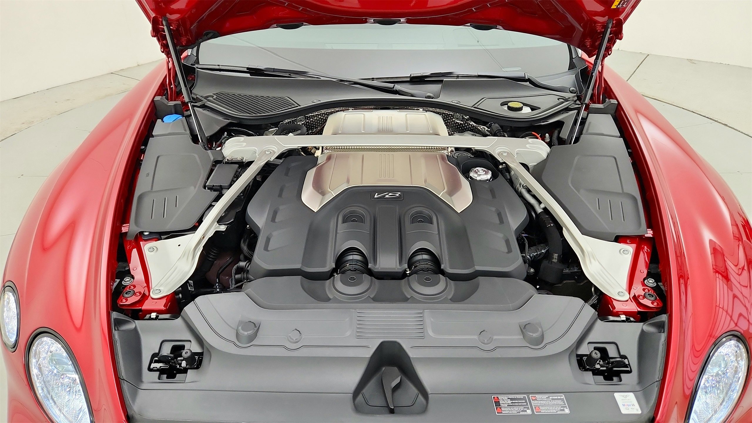 Used 2024 Bentley Continental GT V8 image 28