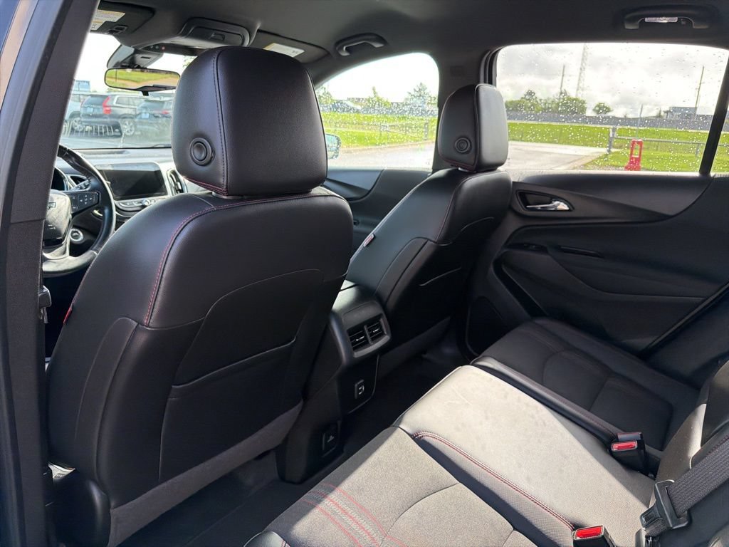 Used 2022 Chevrolet Equinox RS w/ Infotainment Package FWD image 15