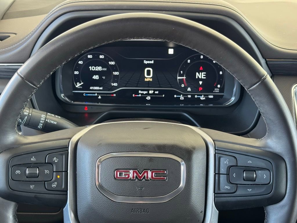 Used 2023 GMC Yukon SLT w/ SLT Luxury Package image 34