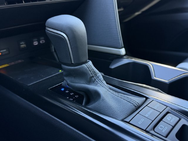 New 2026 Toyota Camry SE w/ Convenience Package FWD image 17