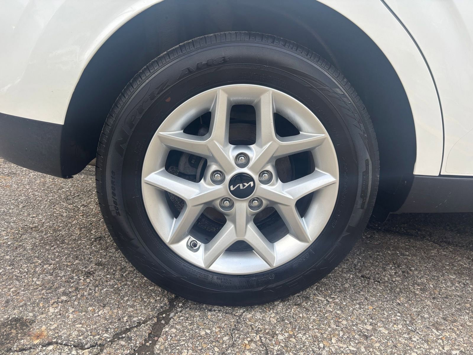 Used 2025 Kia Soul LX w/ LX Technology Package image 28