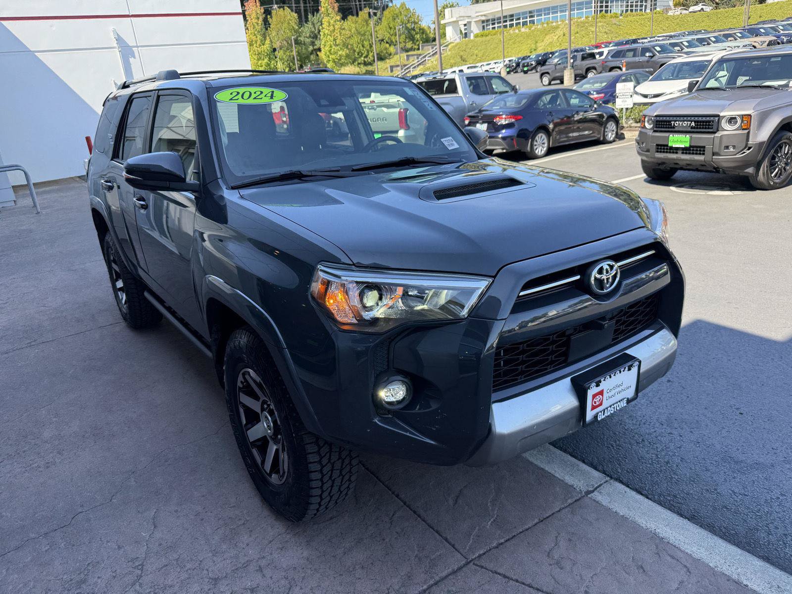 Certified 2024 Toyota 4Runner TRD Off-Road Premium w/ Off Road Premium Plus Package AWD/4WD image 9