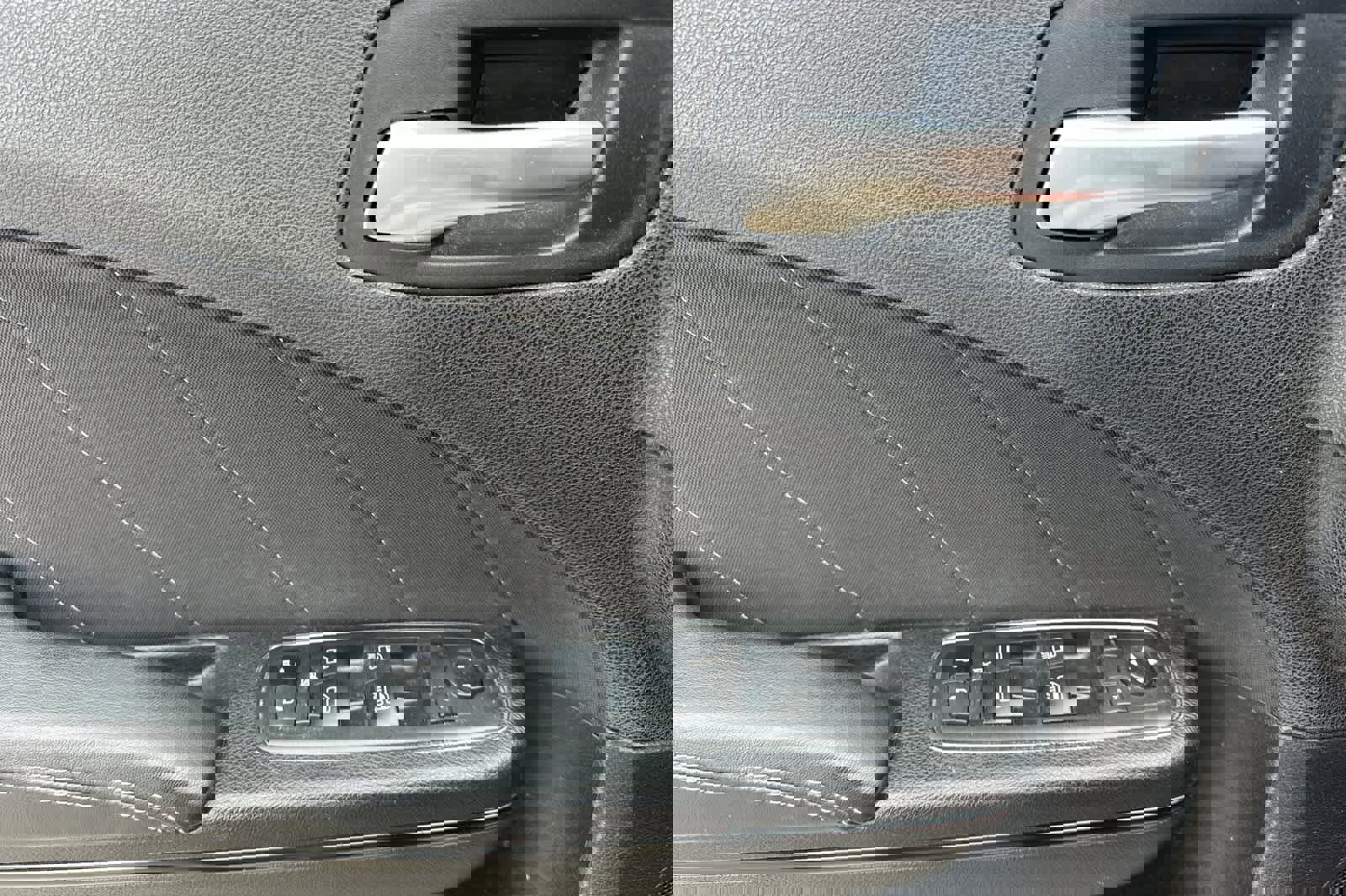 Used 2021 Dodge Charger SXT w/ Blacktop Package image 13