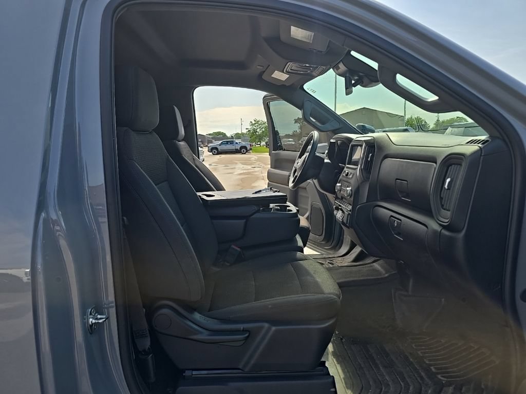 Used 2025 GMC Sierra 3500 Pro w/ Convenience Package AWD/4WD image 16