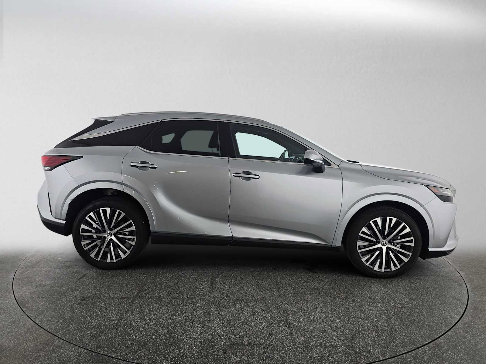 Used 2023 Lexus RX 350 Premium Plus w/ Cold Area Package FWD image 2