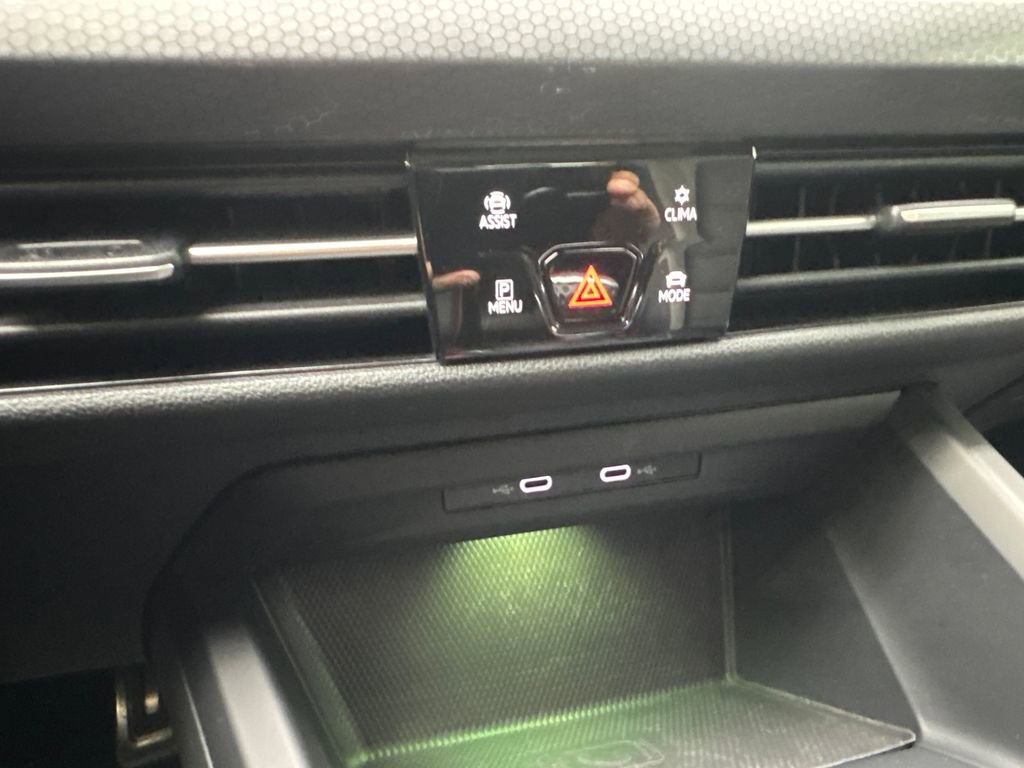 Used 2022 Volkswagen GTI Autobahn FWD image 65