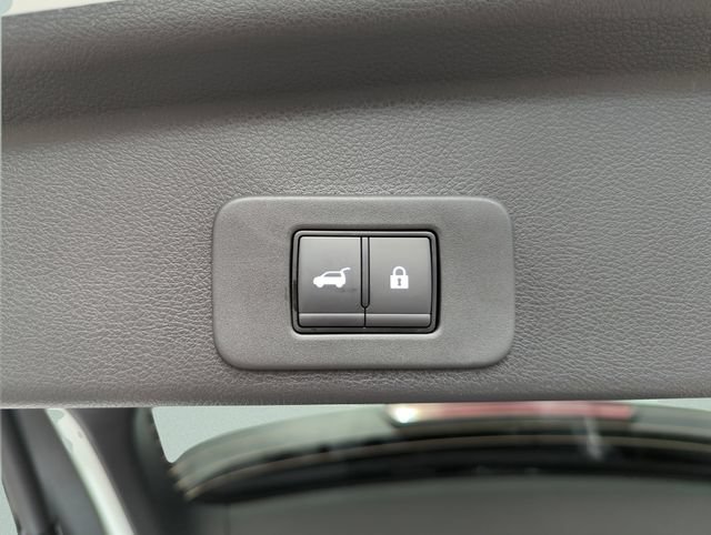 New 2026 Nissan Murano Platinum w/ Cargo Package AWD/4WD image 2