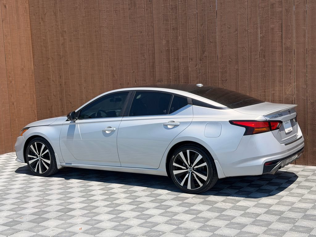 Used 2021 Nissan Altima 2.5 SR w/ SR Premium Package FWD image 14