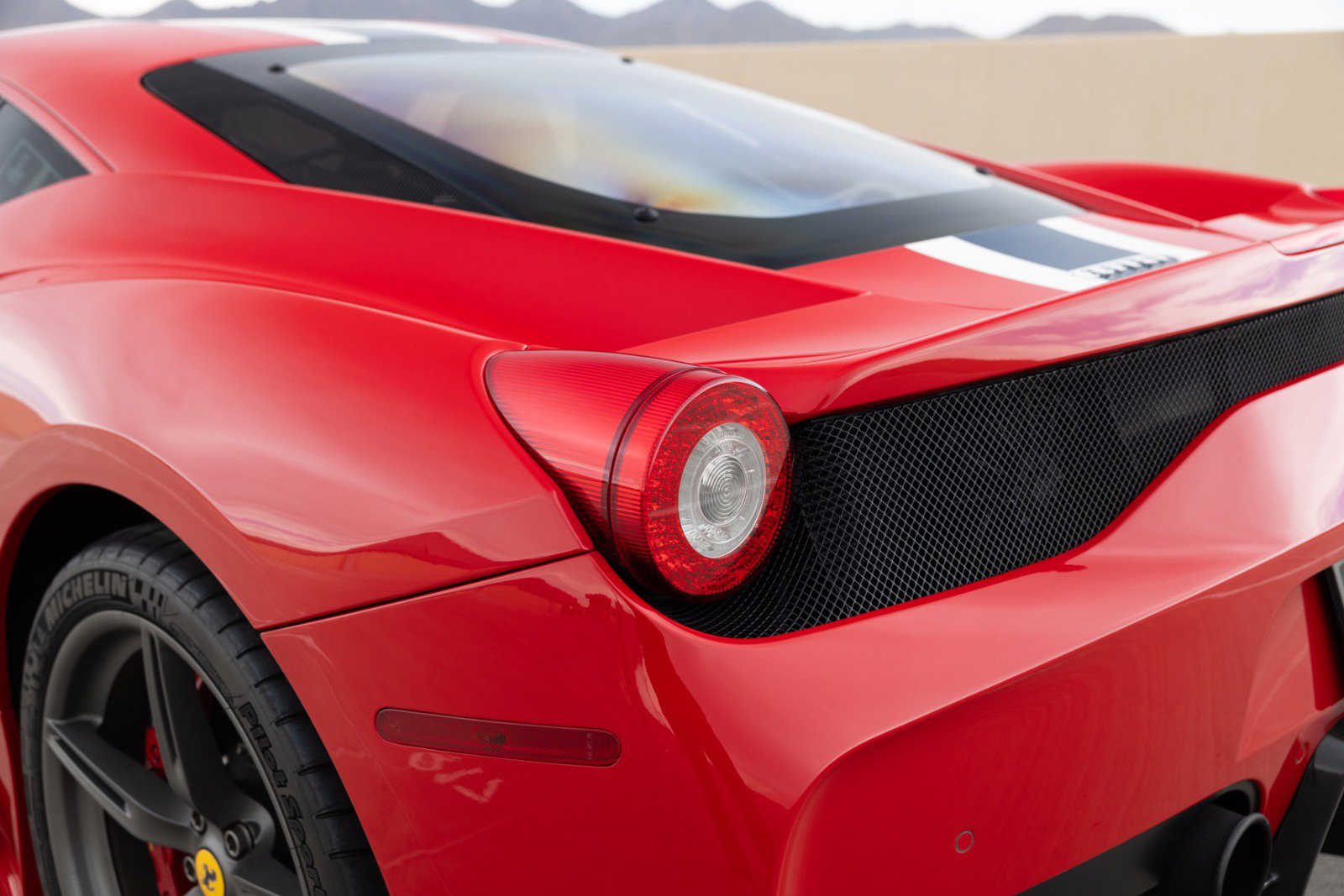 Used 2014 Ferrari 458 Speciale Coupe RWD image 26