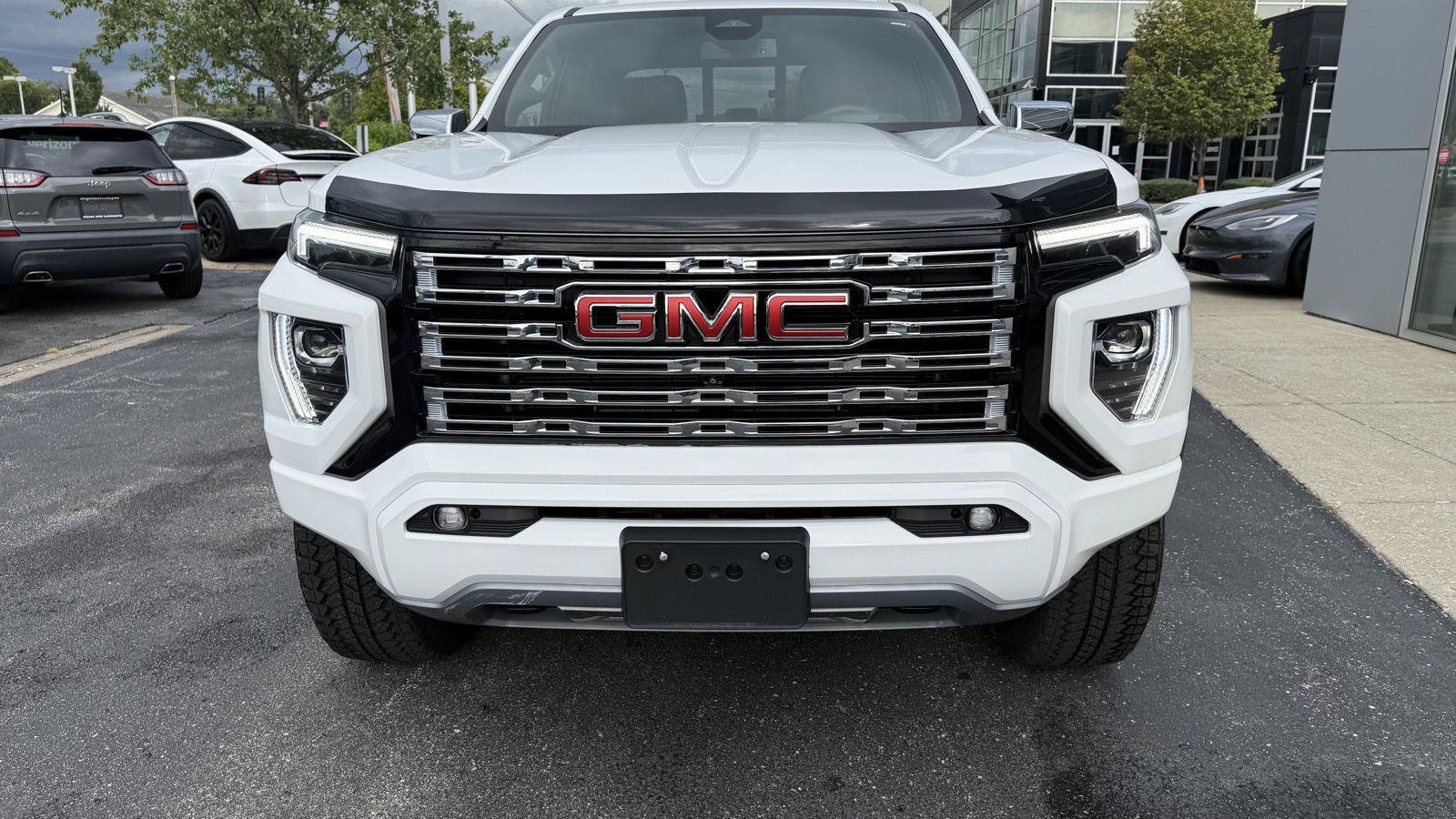 Used 2023 GMC Canyon Denali AWD/4WD image 10
