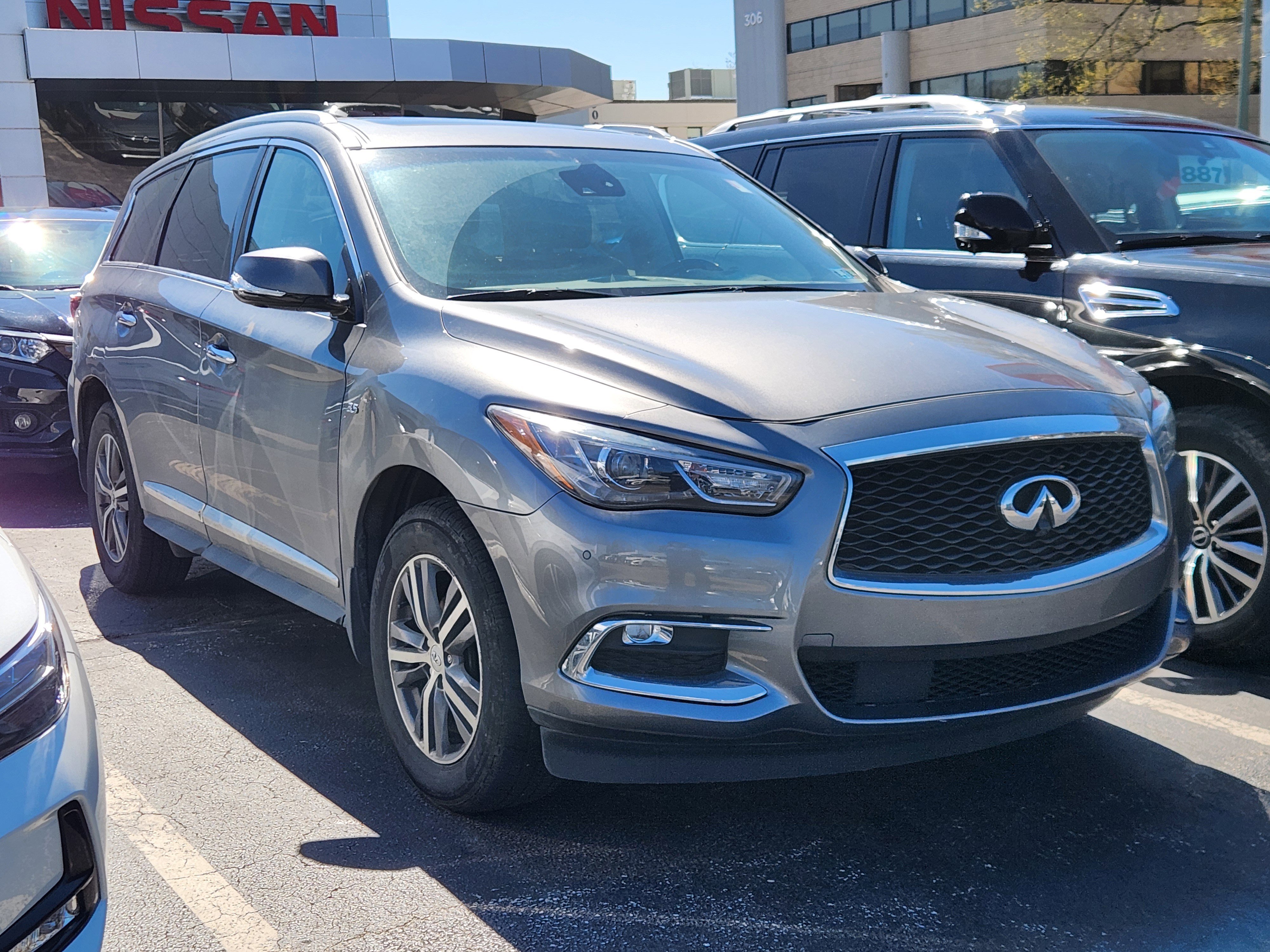 Used 2020 INFINITI QX60 Luxe w/ Essential Package image 1
