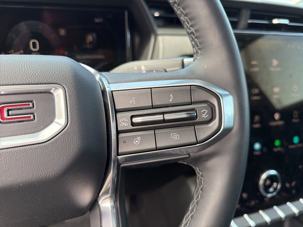 Used 2025 GMC Terrain Elevation image 20