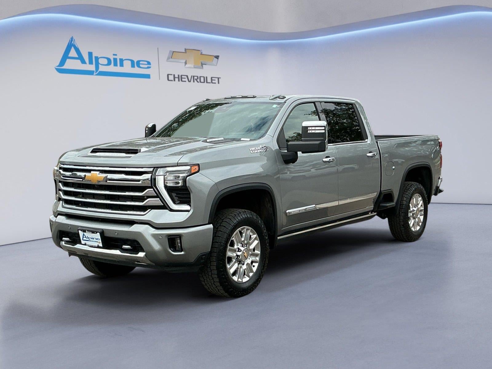 Used 2025 Chevrolet Silverado 3500 High Country w/ High Country Premium Package AWD/4WD image 1