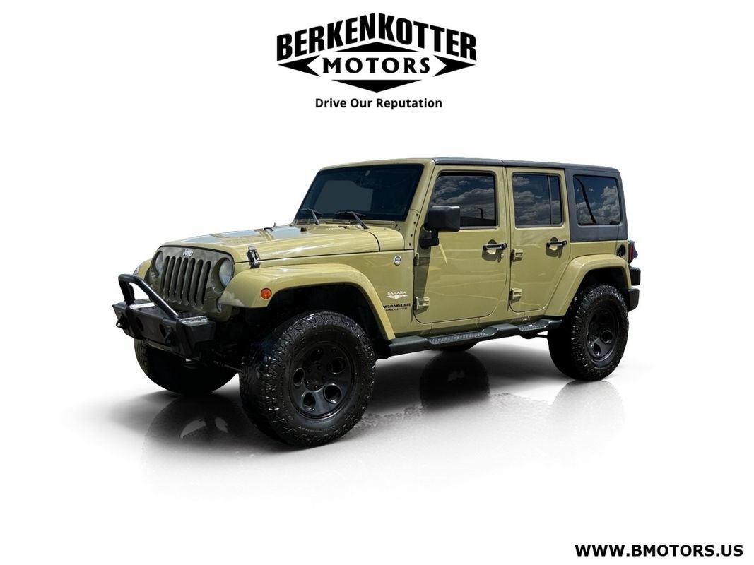 Used 2013 Jeep Wrangler Unlimited Sahara w/ Connectivity Group AWD/4WD image 7