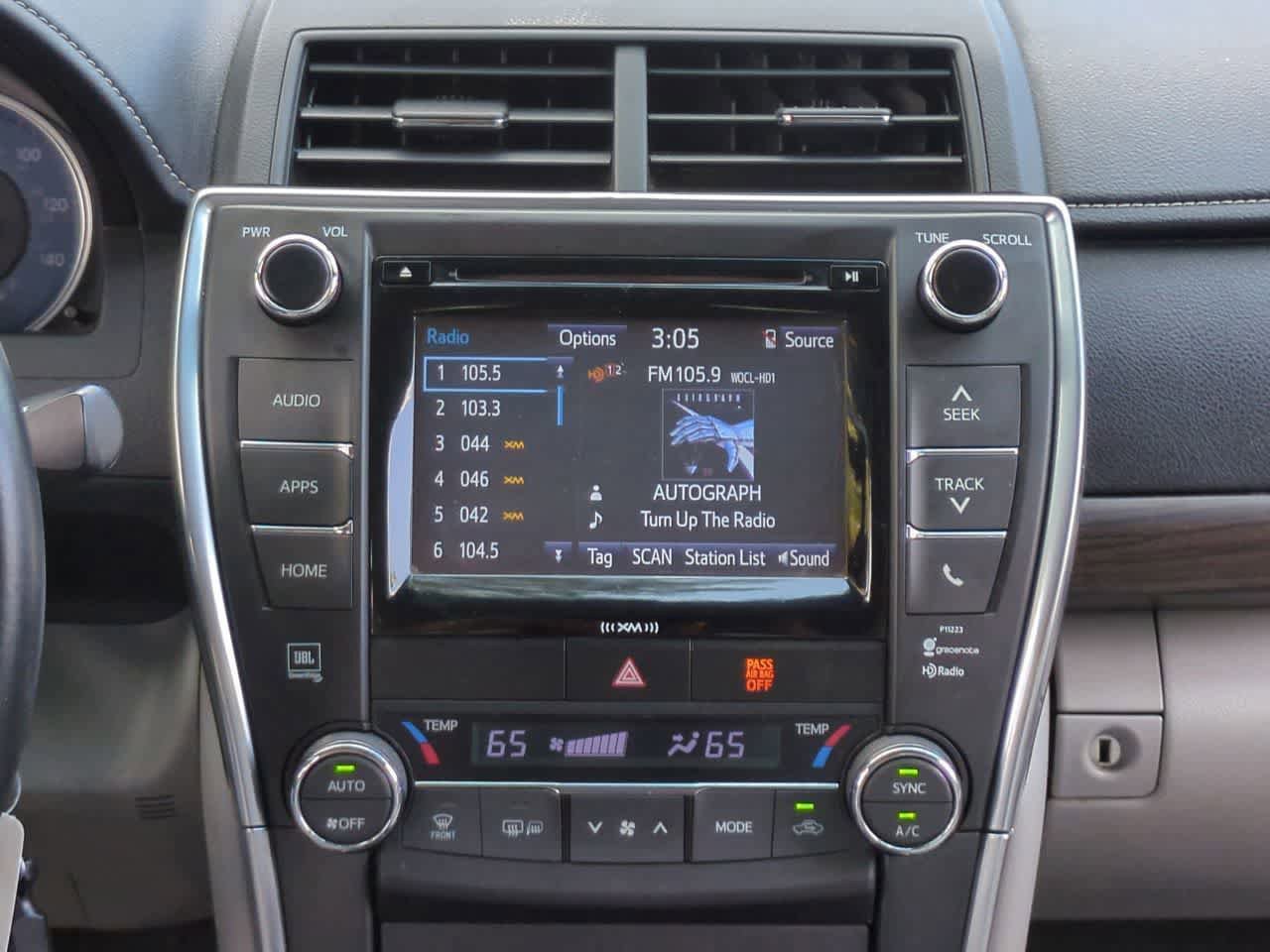 Used 2017 Toyota Camry XLE FWD image 27