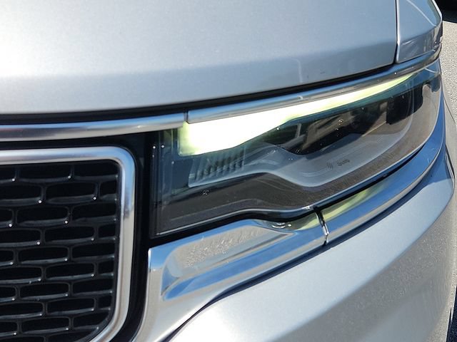 Used 2022 Jeep Wagoneer Series III AWD/4WD image 9