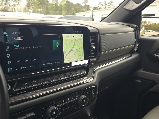 Used 2022 Chevrolet Silverado 1500 ZR2 w/ Technology Package AWD/4WD image 31