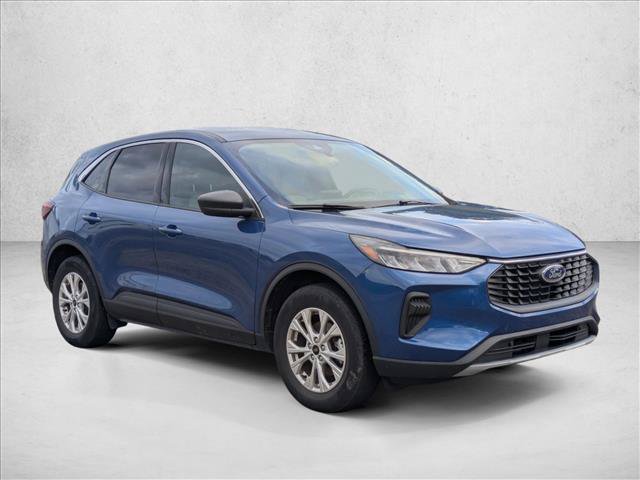 Used 2023 Ford Escape Active AWD/4WD image 3