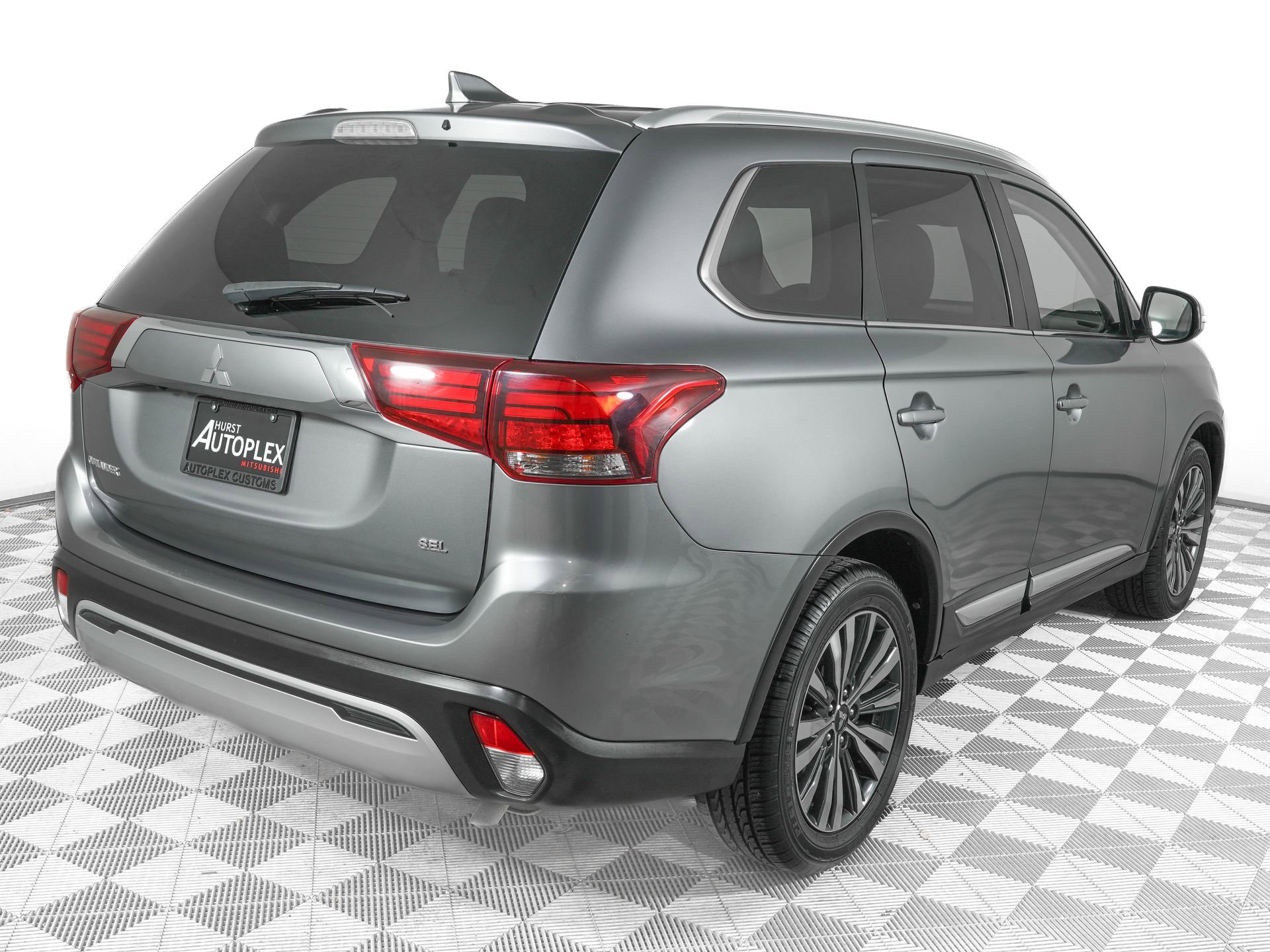 Used 2020 Mitsubishi Outlander SEL image 5